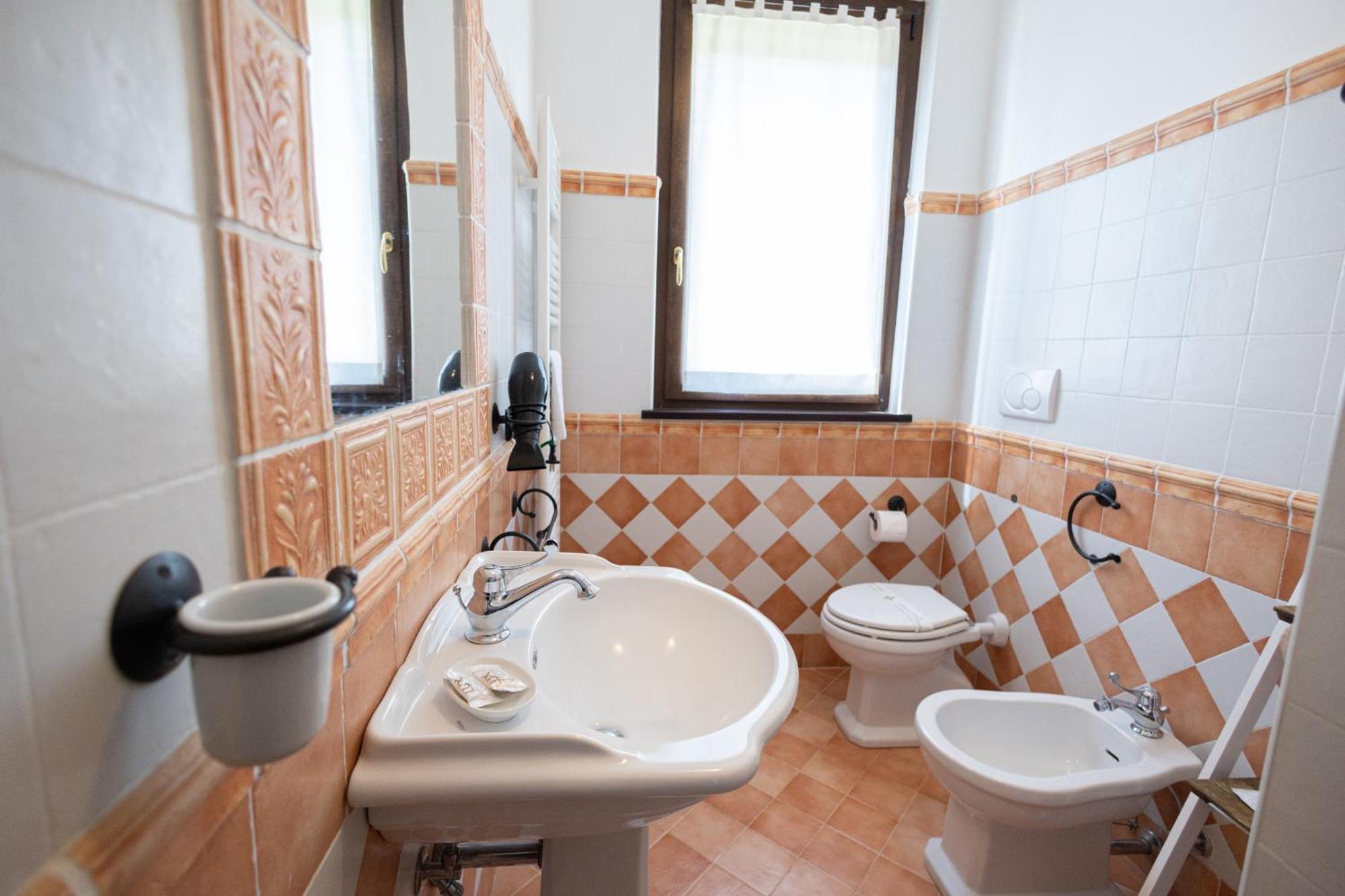 Di Colle In Colle - Country House With Private Pool Tuoro sul Trasimeno Ngoại thất bức ảnh